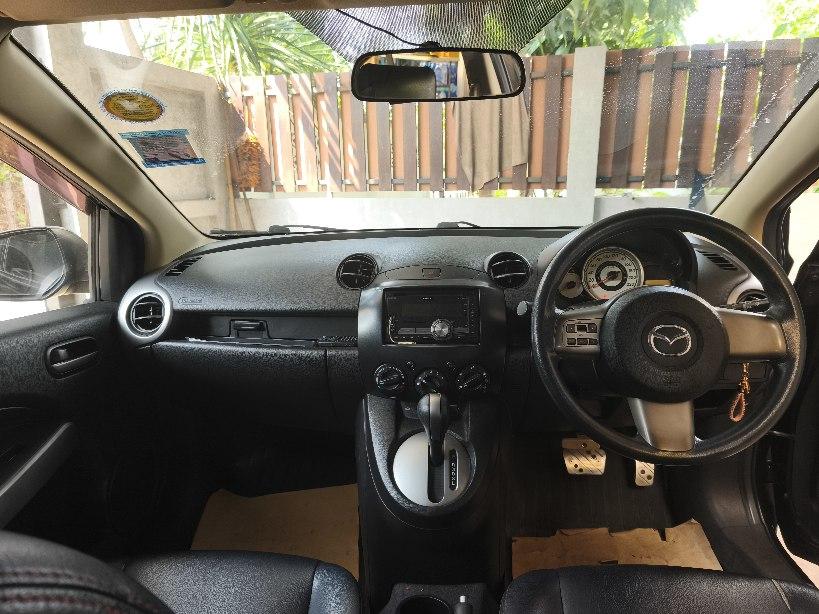 รถมาสด้า 2 de สีดำ ปี12 รูปที่ 4