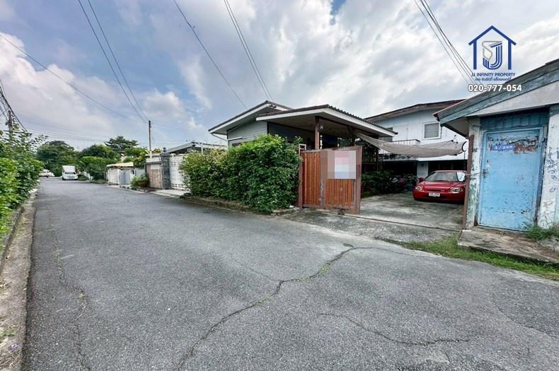 บ้านเดี่ยว 2 ชั้น หมู่บ้านเมืองทองนิเวศน์ 1 ถนนแจ้งวัฒนะ14 ซอยพิงคนคร 4 ติดรถไฟฟ้าสายสีชมพู 2