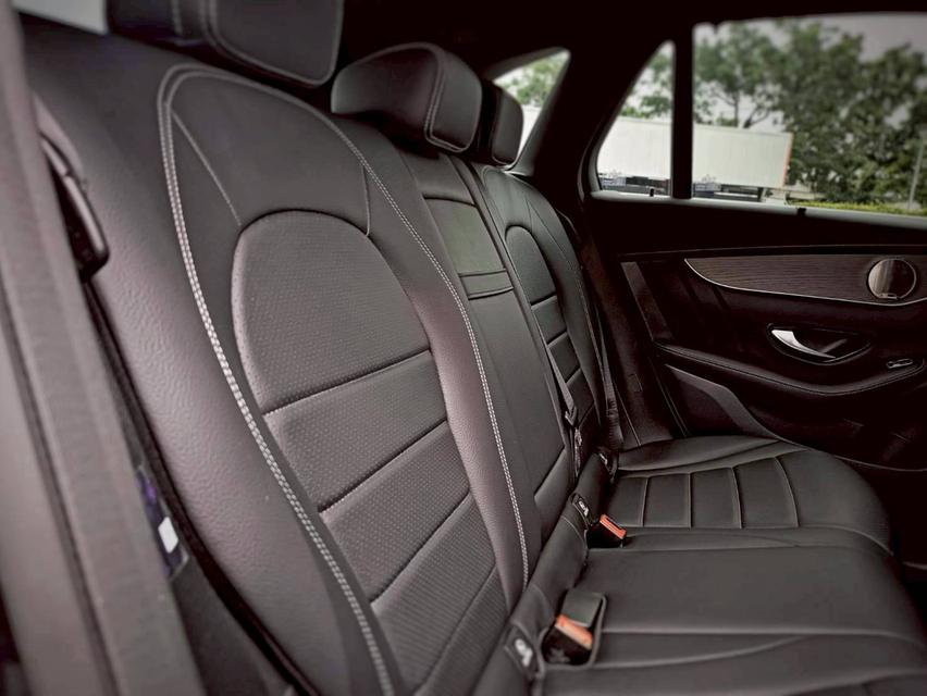 รหัสรถ 67GG1596 Benz GLC300e 4MATIC AMG ปี2022 8