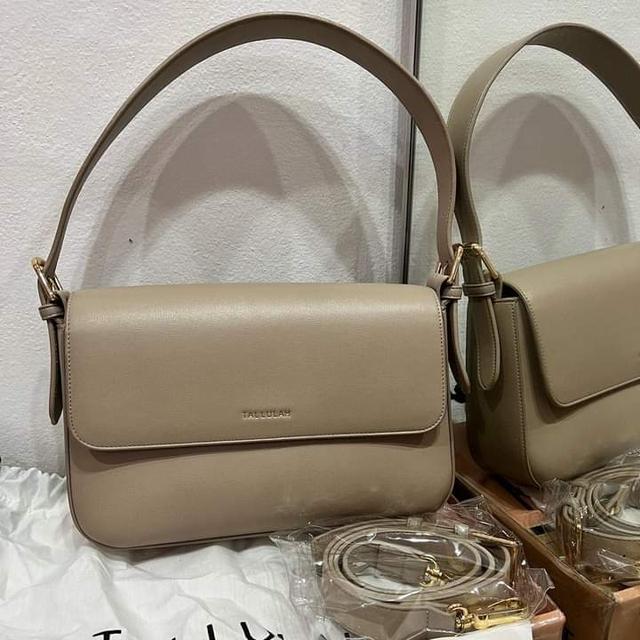 กระเป๋าแบรน Tallulah  รุ่น Trish สี Taupe 1