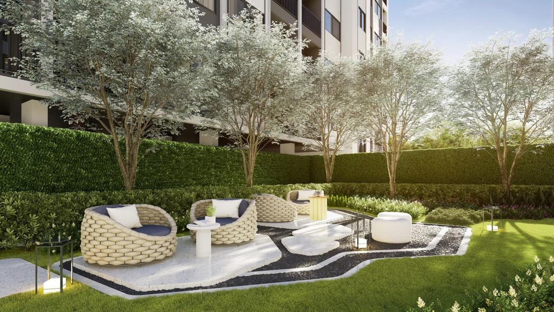 คอนโด Chewathai Hallmark Ekkamai–Raminthra 5