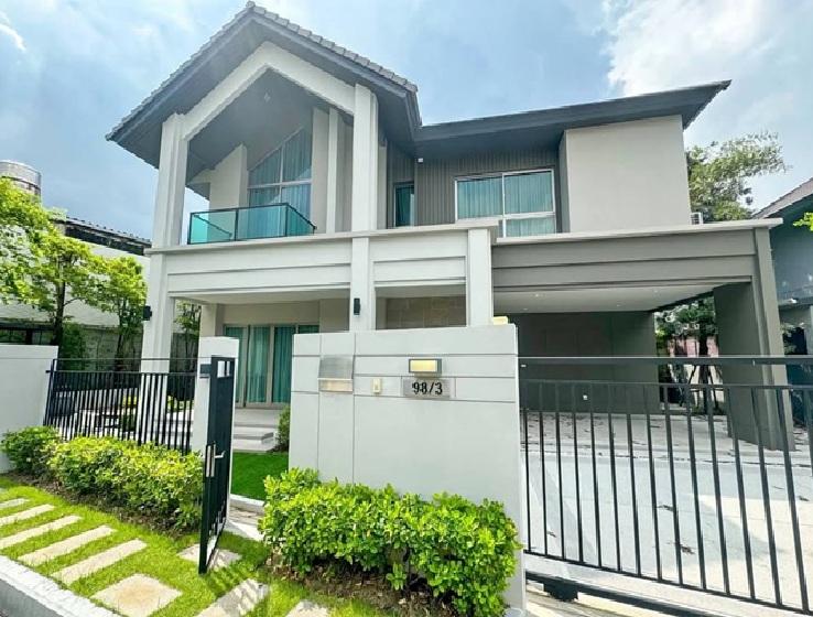 ให้เช่าบ้านเดี่ยว 2 ชั้น หลังมุม ตกแต่งพร้อมอยู่ โครงการ Bangkok Boulevard Signature บางกอก บูเลอวาร์ด ซิกเนเจอร์ ลาดพร้าว - เสรีไทย  1