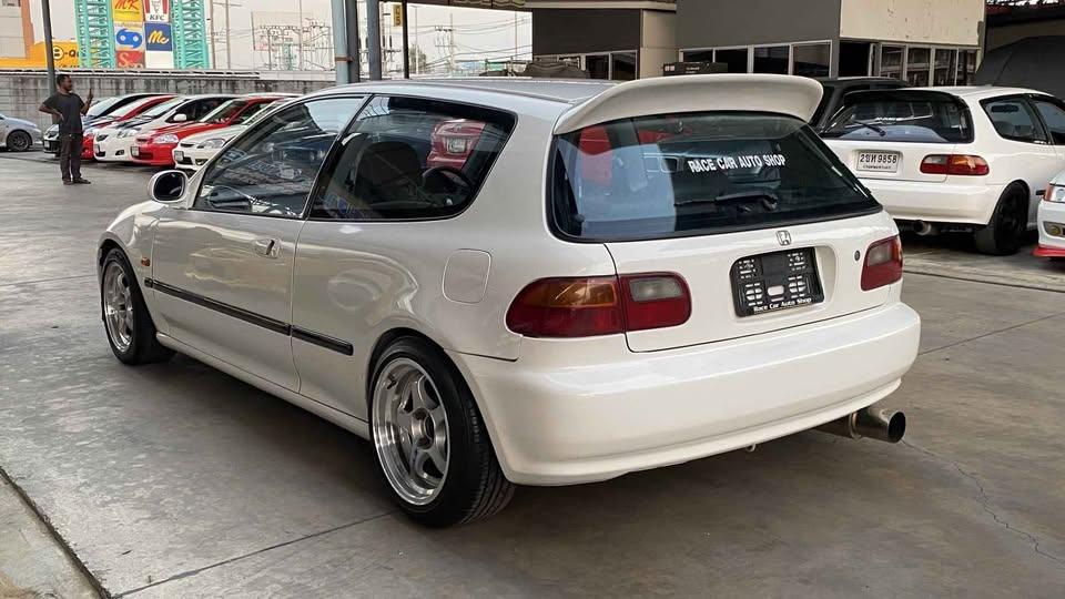 Honda Civic 3 ประตู 3