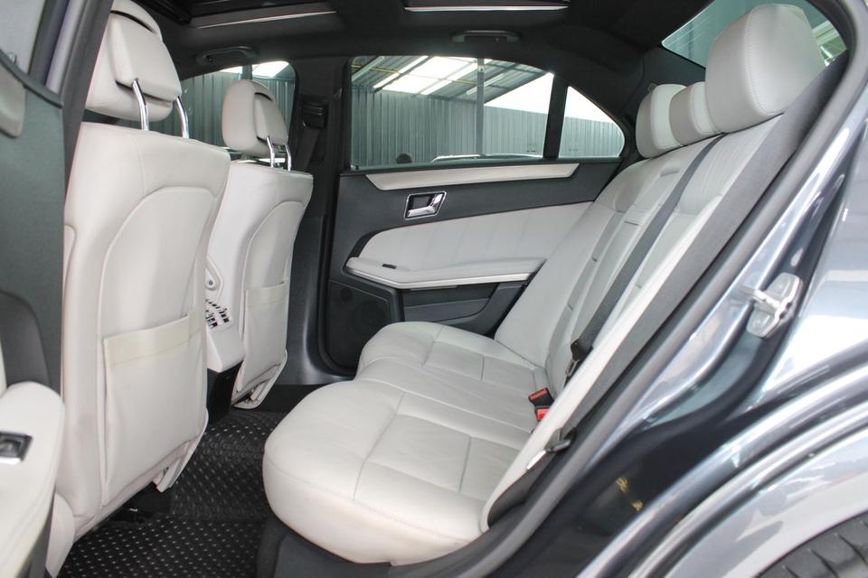 รหัสรถ JRS9241 Mercedes Benz E250 AMG ดีเซล 2011 สี เทา 11