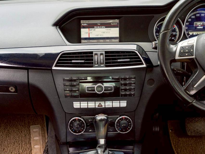 Mercedes Benz C200 CGI 1.8 (W204) ปี 2013 12