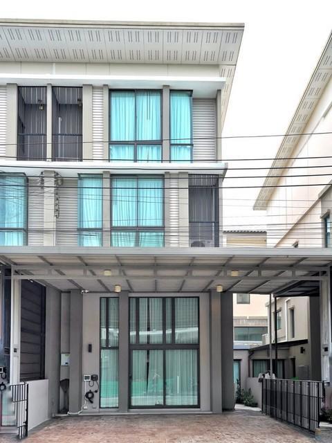 ขายทาวน์โฮม 3.5 ชั้น 226 ตรม. โครงการ พาทิโอ พระราม 9-พัฒนาการ ซอยพัฒนาการ 32 ตกแต่งสวยพร้อมเข้าอยู่ 1