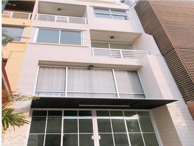 ให้เช่า โฮมออฟฟิศ 3 ชั้น 4 ห้อง โซน ทาวน์อินทาวน์ ศรีวรา เลียบทางด่วน 1