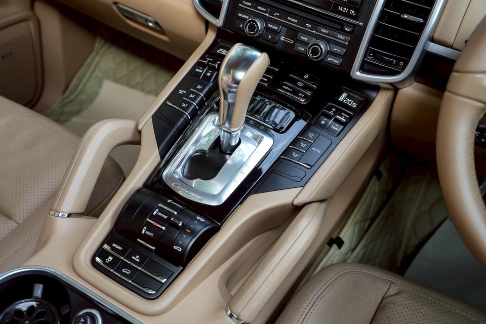 รหัสรถ CBL9339 Porsche CAYENNE 3.0 S Hybrid 4WD AT 2012 15