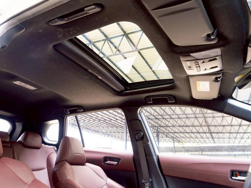 Toyota Cross 1.8 Hybrid Premium ปี 2023 จด 2025 20