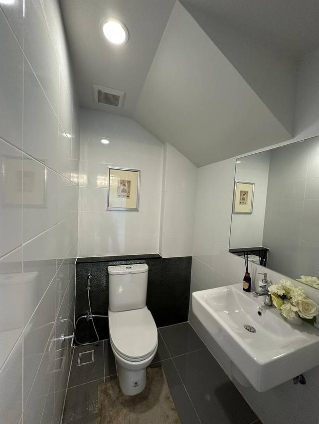ทาวน์โฮม 3 ชั้น บ้านกลางเมือง บางนา-วงแหวน  10