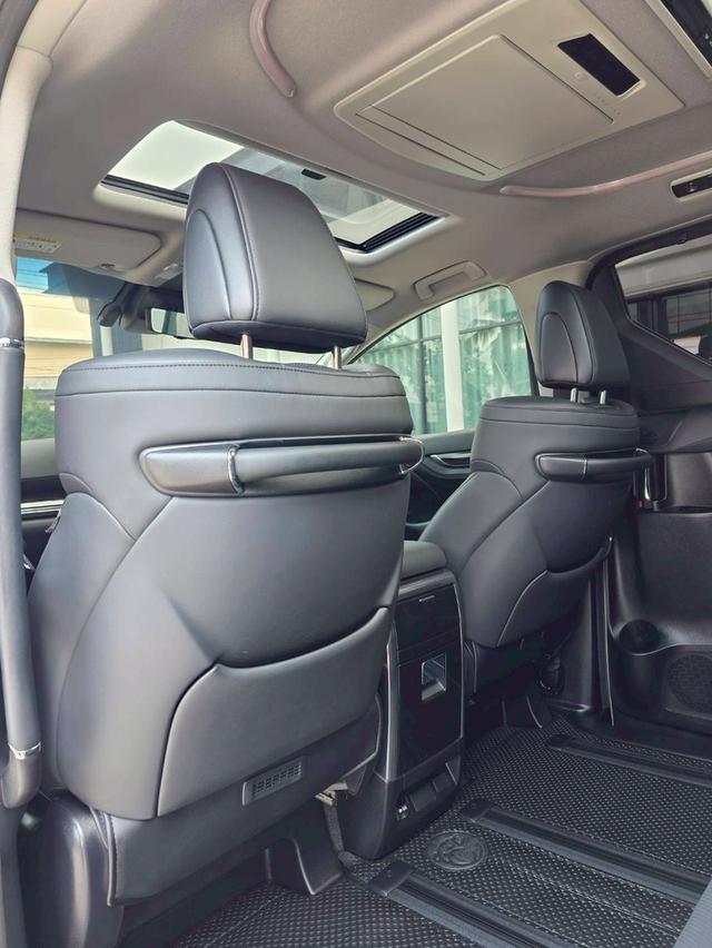 Toyota ALPHARD 2.5SC PACKAGE สีขาว ปี 2023 ไมล์ 20,000 รูปที่ 13