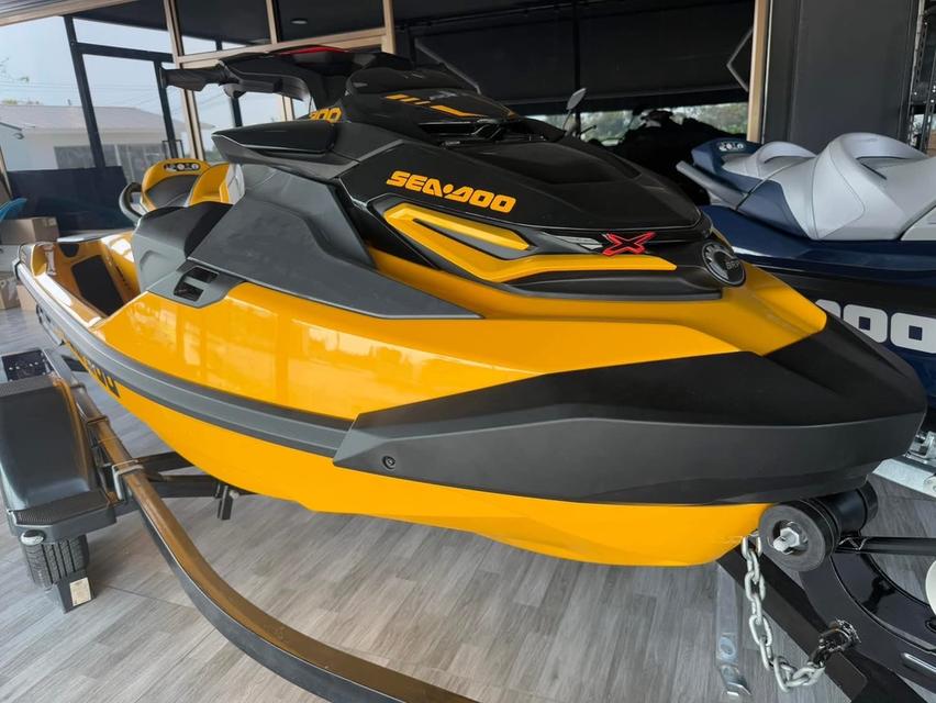 Seadoo RXT-x 300 ปี 2023 สีเหลือง