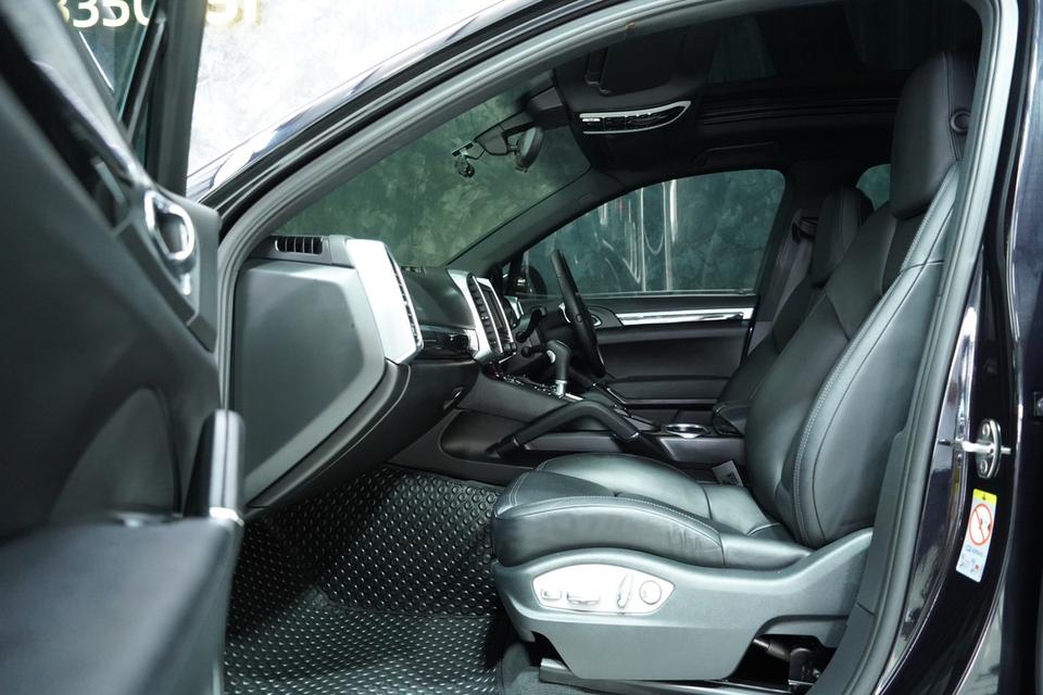 รหัสรถ JRS938 📌 Porsche Cayenne Hybrid 2013 10