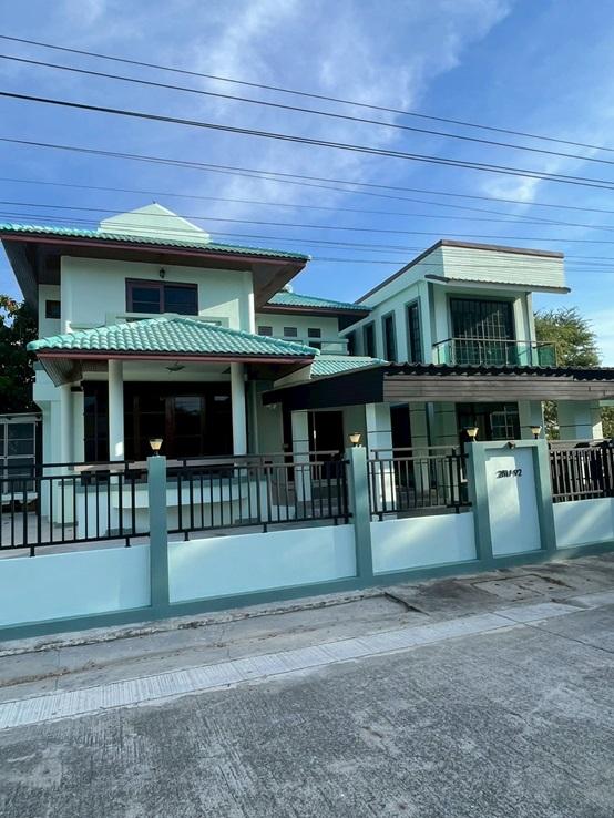 ขายบ้านหมู่บ้าน 180 บางปู บีชเฮาส์ 2 หลัง บ้านสวยมาก 1