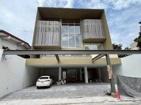 ให้เช่า Residential Home Office รัชดา 32 ใกล้MRTลาดพร้าว เหมาะสำหรับบริษัท, คลินิกความงาม, Office ผู้บริหาร 095-164-2956 2