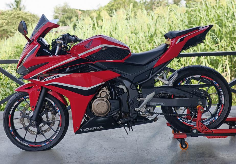 HONDA CBR500R Y2018 3