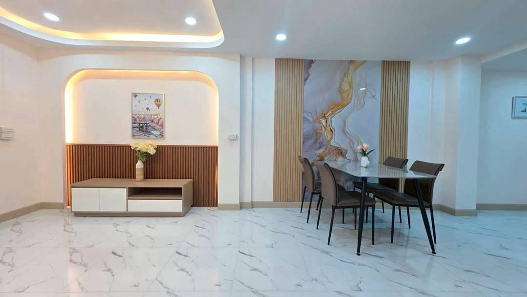 หมู่บ้านรัตนาธิเบศร์ ติดMRT 2 สถานีสามแยกบางใหญ่ และสถานีตลาดบางใหญ่ทาวน์เฮาส์ 2 ชั้น ตกแต่งใหม่พร้อมอยู่ 7