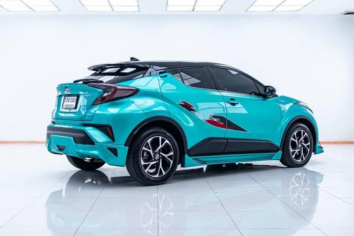 TOYOTA CHR 2022 สีสวย 4