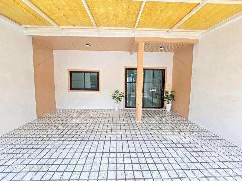 หมู่บ้านบัวทองเคหะ ไทรน้อย นนทบุรีทาวน์เฮาส์ชั้นเดียว  ต้นสายรถเมล์134,516  มีตลาดสด24ชั่วโมง ตกแต่งใหม่พร้อมอยู่ 3