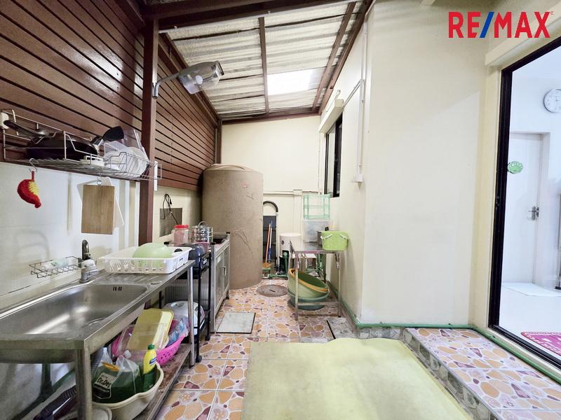 ขายทาวน์โฮม 3 ชั้น บ้านกลางเมือง กัลปพฤกษ์ ใกล้เดอะมอลล์บางแค ซ.ศาลธนบุรี 29/2 กำนันแม้น 8