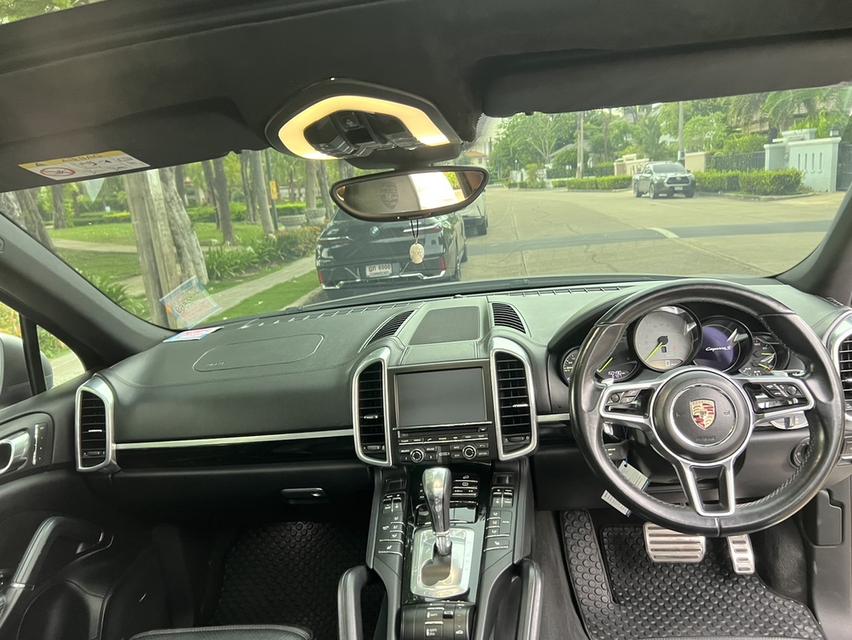รถยนต์ Porsche Cayenne รุ่น S E-Hybrid ปี 2015 รูปที่ 8