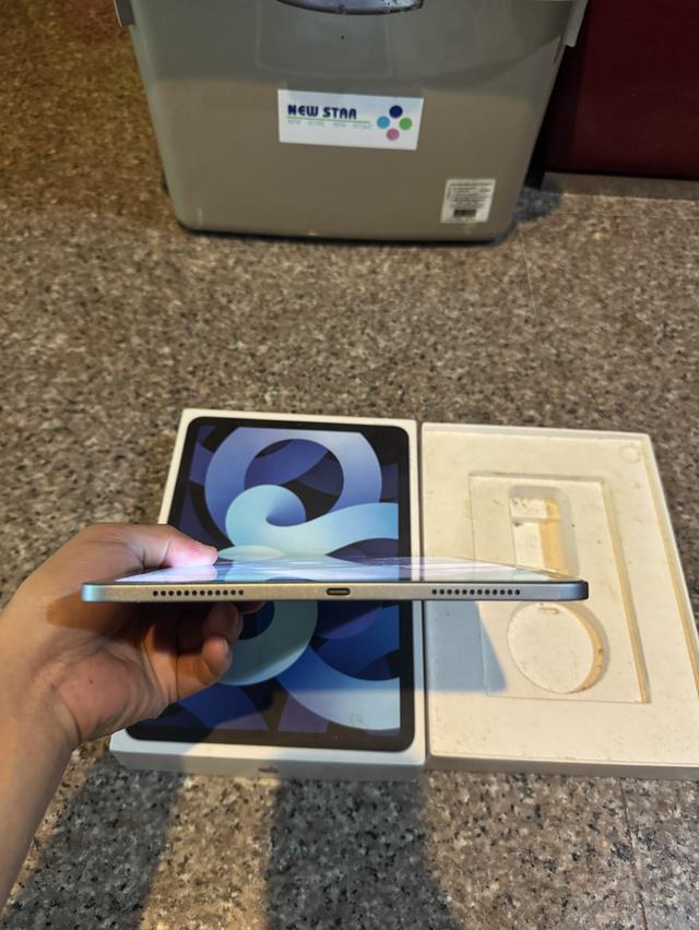 ขายiPadAir4สีใหม่หายากSky Blue64กิ๊กสูนTrueมีกล่องอีมี่ตรงไร้รอยตกบุบใช้งานดีทุกๆฟังชั่นถูกๆ 4