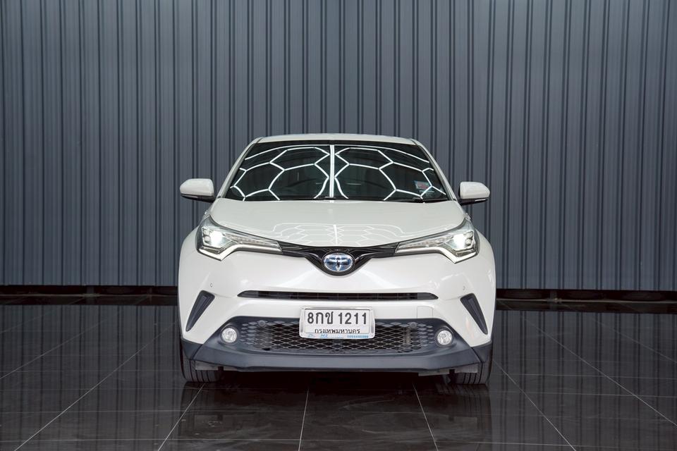 TOYOTA C-HR 1.8 Hybrid High AT ปี 2018 สี ขาว