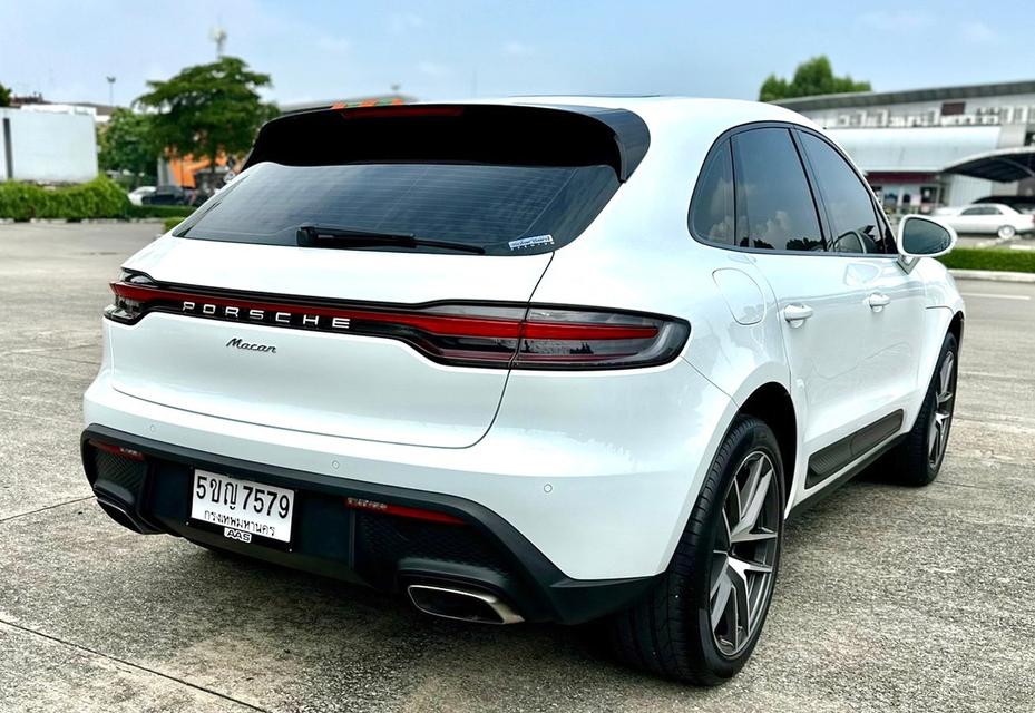 Porsche Macan 2.0 ปี (2024) 8