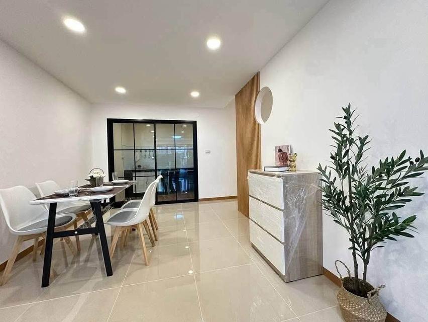🔥 ทาวน์เฮ้าส์ 2 ห้องนอน บางบัวทอง ราคาเพียง 1.55 ล้าน พร้อมเฟอร์!🏡 หมู่บ้านสิรารมย์ ถนนบ้านกล้วย–ไทรน้อย เนื้อที่ 16 ตร.ว. 10
