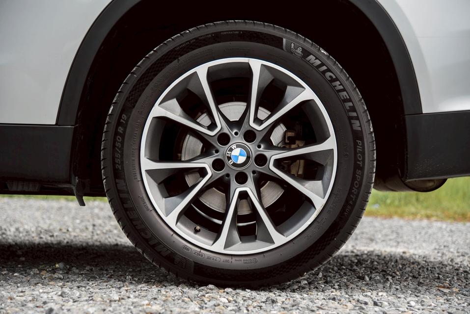 รหัสรถ CBL98 BMW X5 2.0 [F15] sDrive25d Pure Experience AT 2017 7