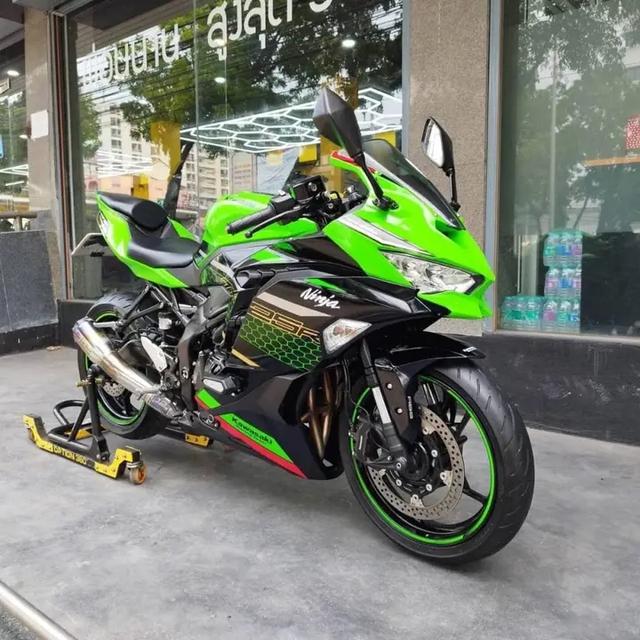 รถพร้อมใช้งานสภาพดีมาก Kawasaki Ninja ZX-25R 4