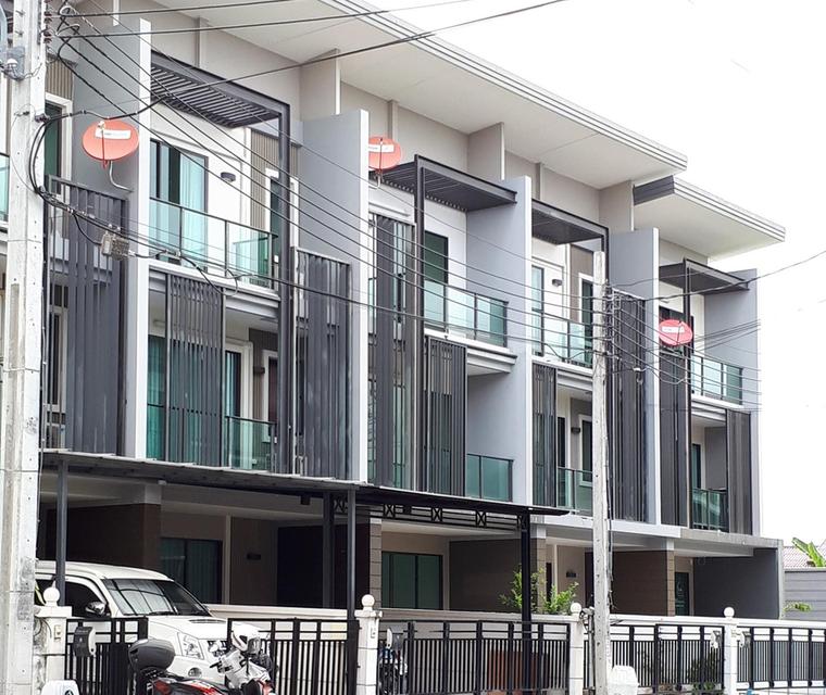 ขาย-บ้านทาวน์โฮมถูกสุดคุ้ม 3.7ล้านบาท แสนสิริ ทาวน์ รัตนาธิเบศร์ 3 ชั้น 3 นอน+1 นั่งเล่น+3 น้ำ ใกล้รถไฟฟ้า ใกล้เซ็นทรัล 3