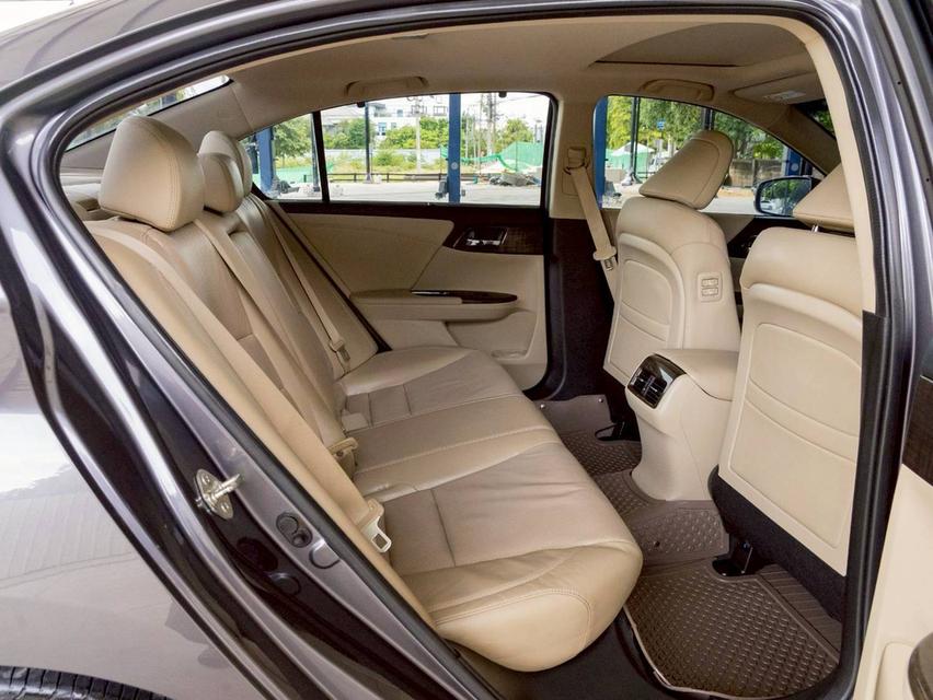 Homda Accord 2.4Tech ปี13 14