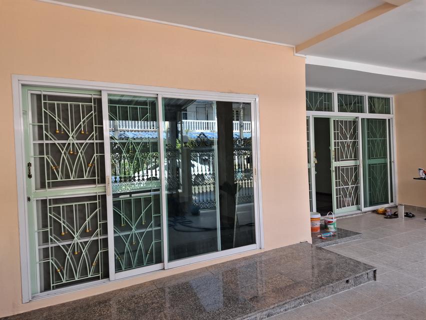 ขายทาวน์เฮ้าส์ 3 ชั้น 2 หลังทะลุกันหมู่บ้านสินทวีสวนธน 1 2