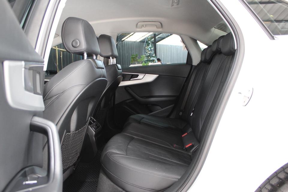 รหัสรถ JRS4994 Audi A4 40 TFSI 2017 มือเดียวสวยๆ รูปที่ 6