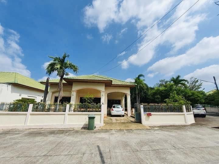 Selling Phornthep garden ville 3.99 million