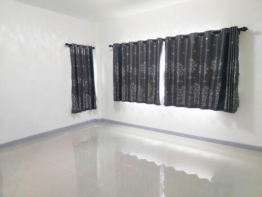 ขายบ้านเดี่ยวชั้นเดียว พร้อมอยู่ พื้นที่กว้างจอดรถได้ 2 คัน รหัส H1SS-475 11