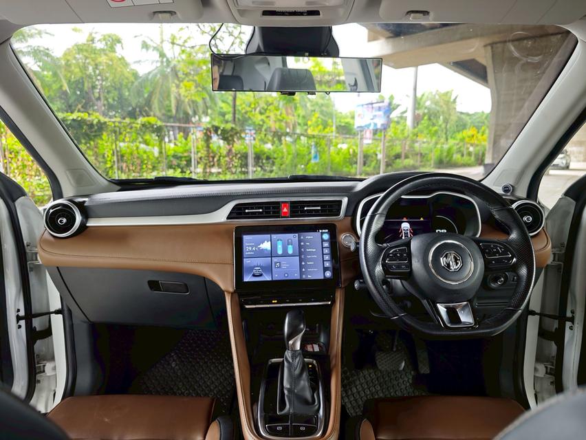 ขายรถ MG ZS 1.5X sunroof ปี 2022 สีขาว เกียร์ออโต้ 13