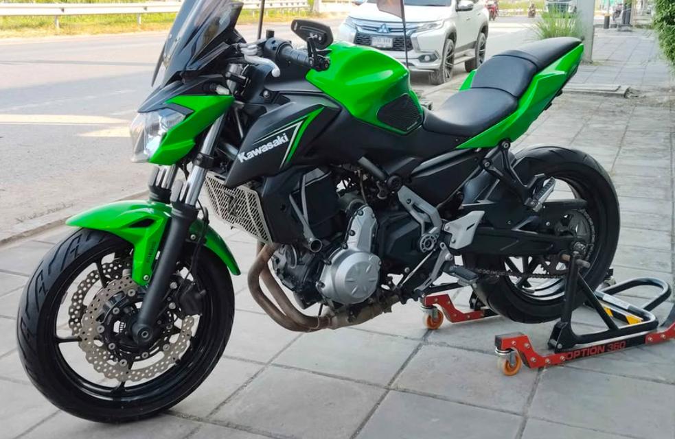 ขาย Kawasaki Z650 สีเขียว 4