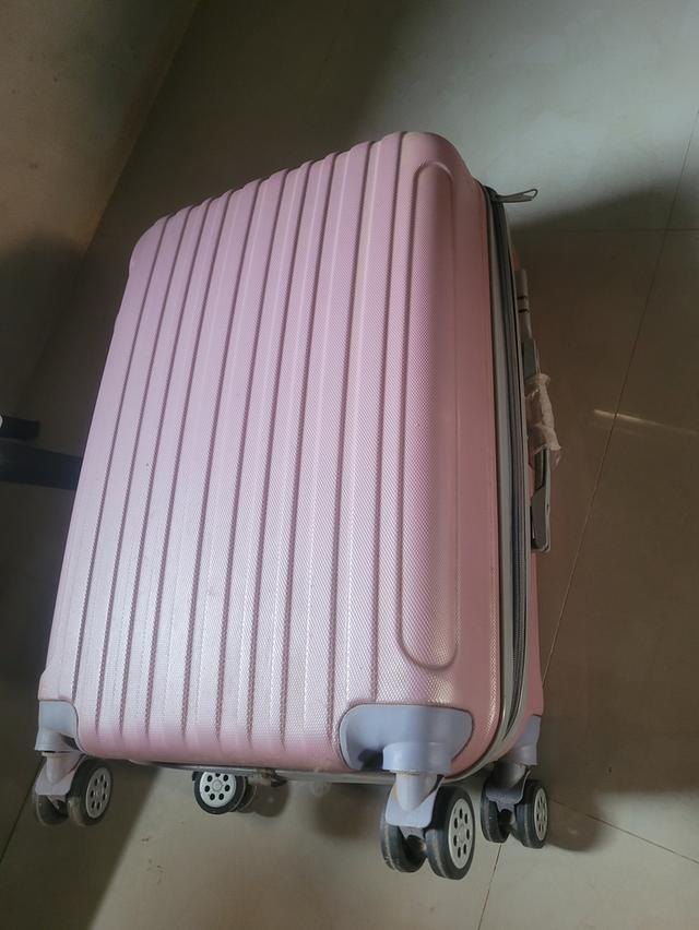 กระเป๋าเดินทางมือ2สภาพดี
