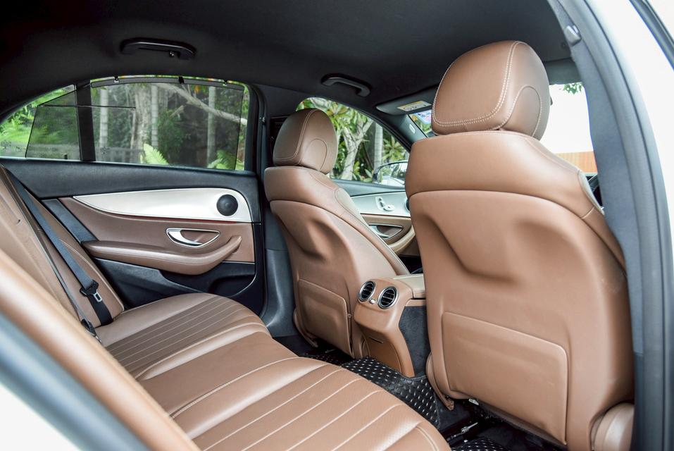 รหัสรถ CBL375 Mercedes-Benz E220d Avantgarde W213 AT 2017 13