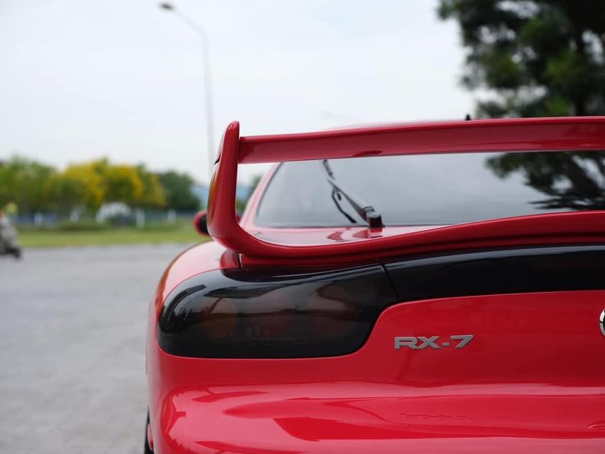 Mazda RX 7 สีแดง 8