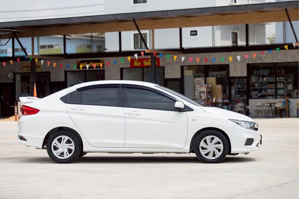 Honda City 1.5 S AT ปี 2019 สีขาว 13