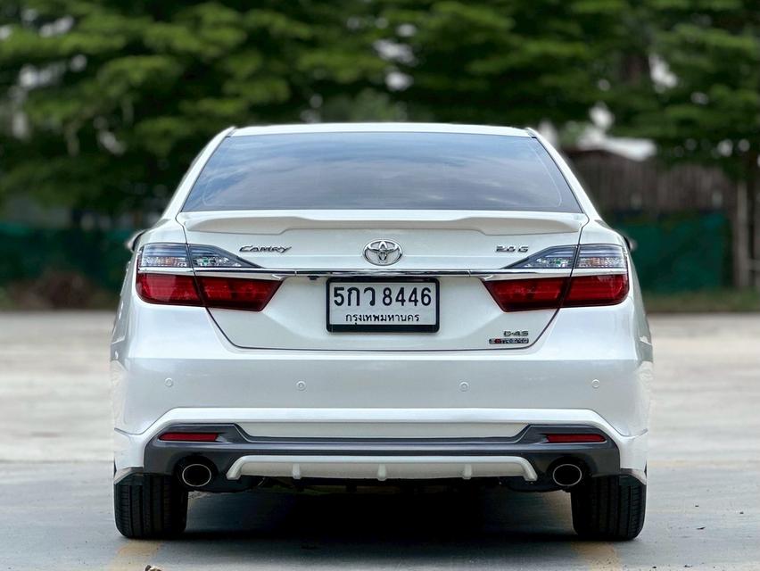 รหัสรถ PEAT4446 Toyota Camry 2.0 G Extremo สีขาวมุก ปี 2017