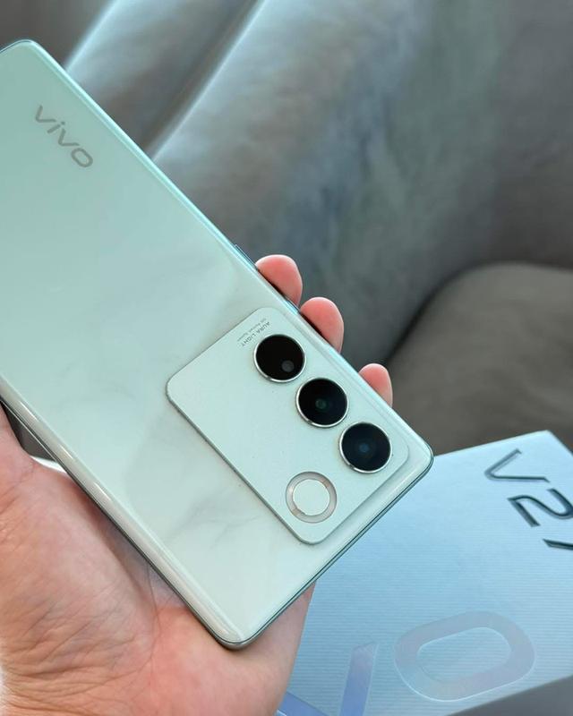 Vivo V27 สำหรับขาย 2