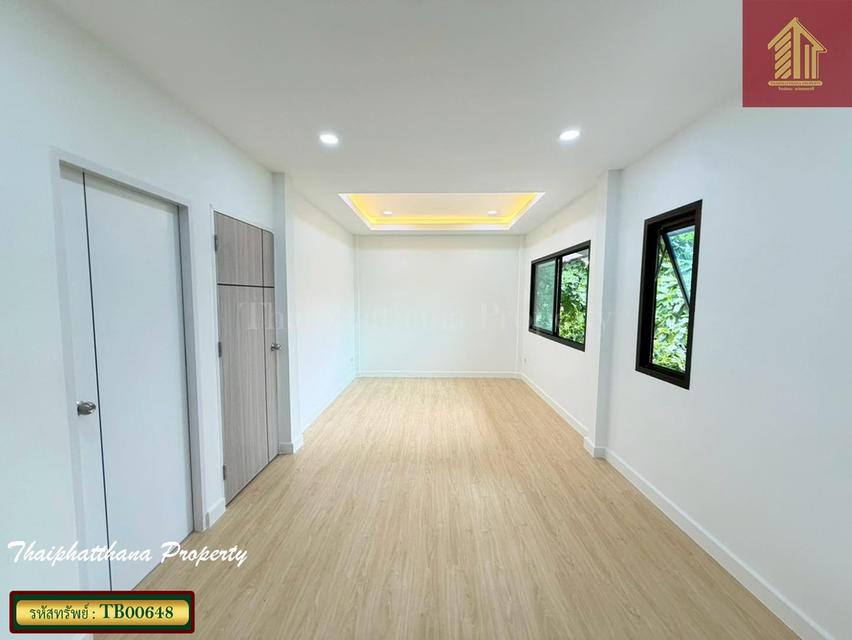 หมู่บ้านรัตนาวลัย วิภาวดีรังสิต 39 12