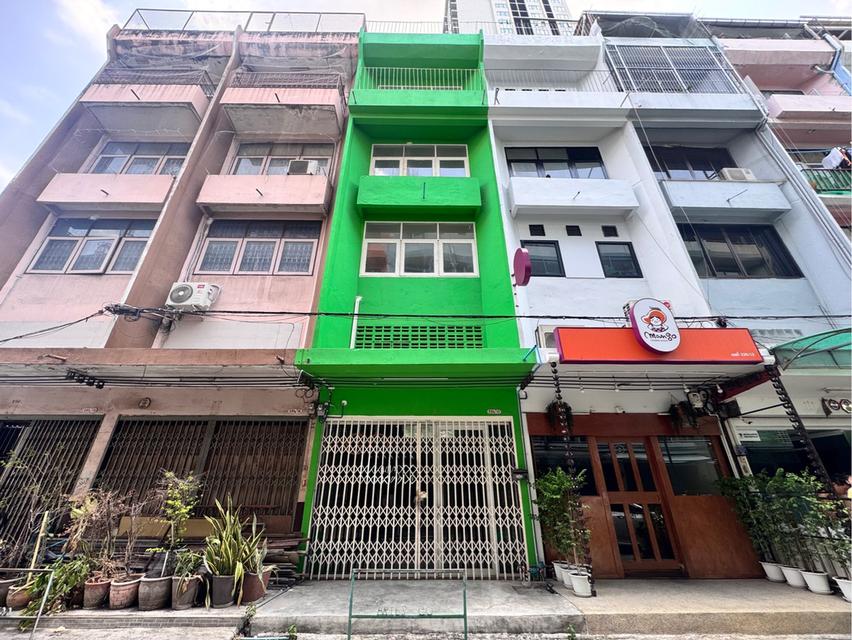ให้เช่าอาคารพานิชย์ 4.5 ชั้น ตรงข้ามบิ๊กซีอ่อนนุช ติดถนนสุขุมวิท 77 -1680 9