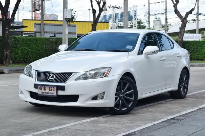 Lexus IS 460 ขายด่วน