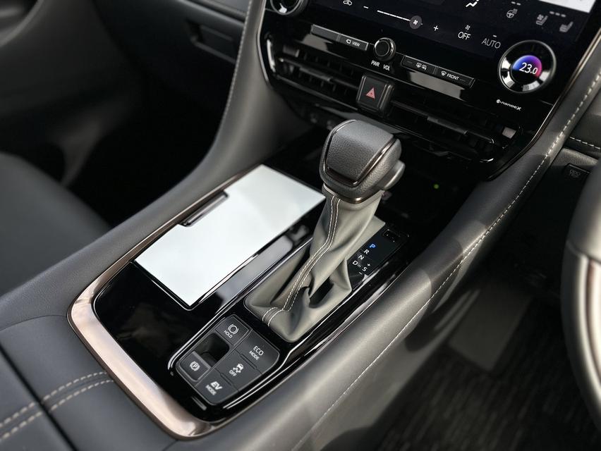 Toyota Alphard  Z hybrid 40  HEV 19