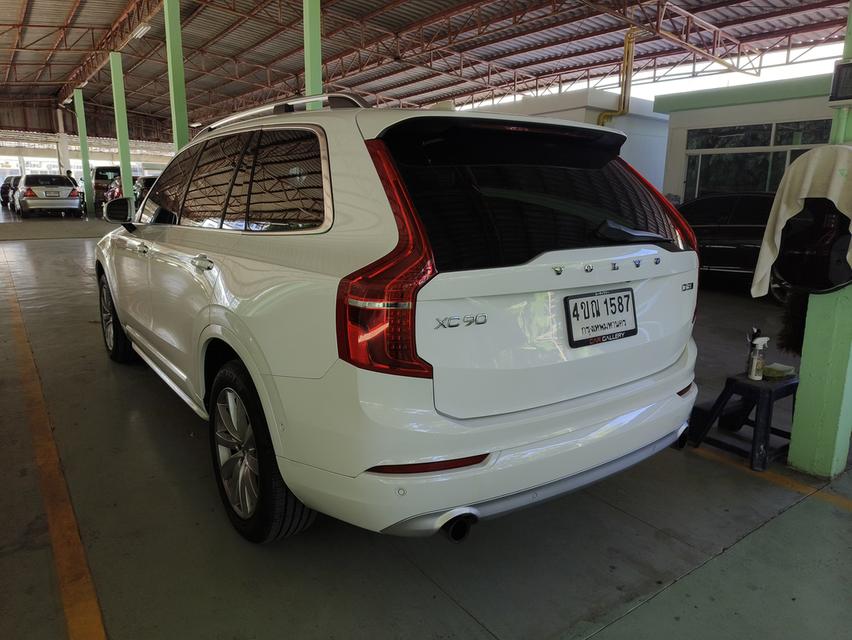 VOLVO XC90 D5 AWD Momentum ปี 2017 ไมล์แท้ เข้าศูนย์ (เจ้าของขายเอง) เครื่องยนต์ดีเซล 2.0 รูปย่อยที่ 4